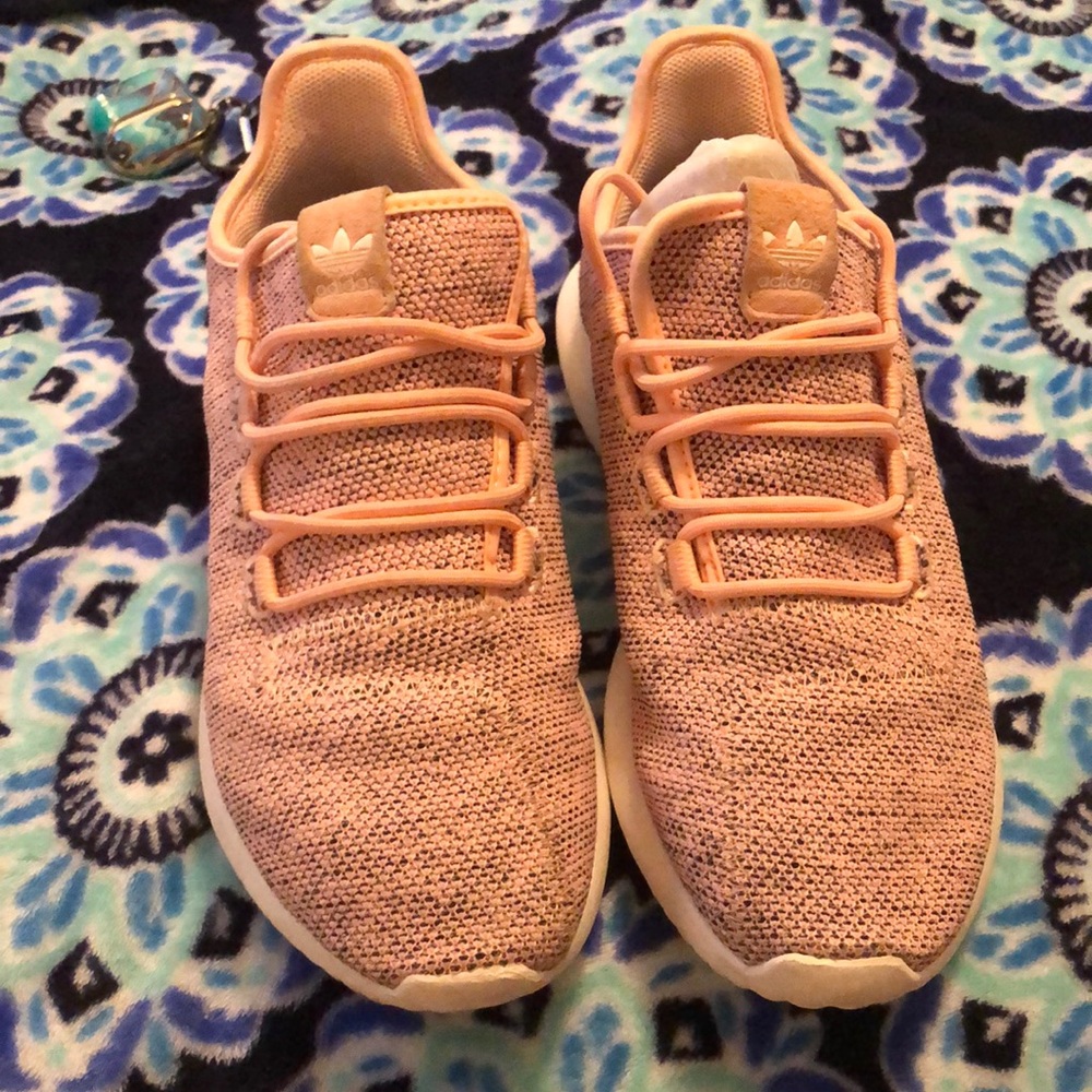 Adidas women’s tennis shoes